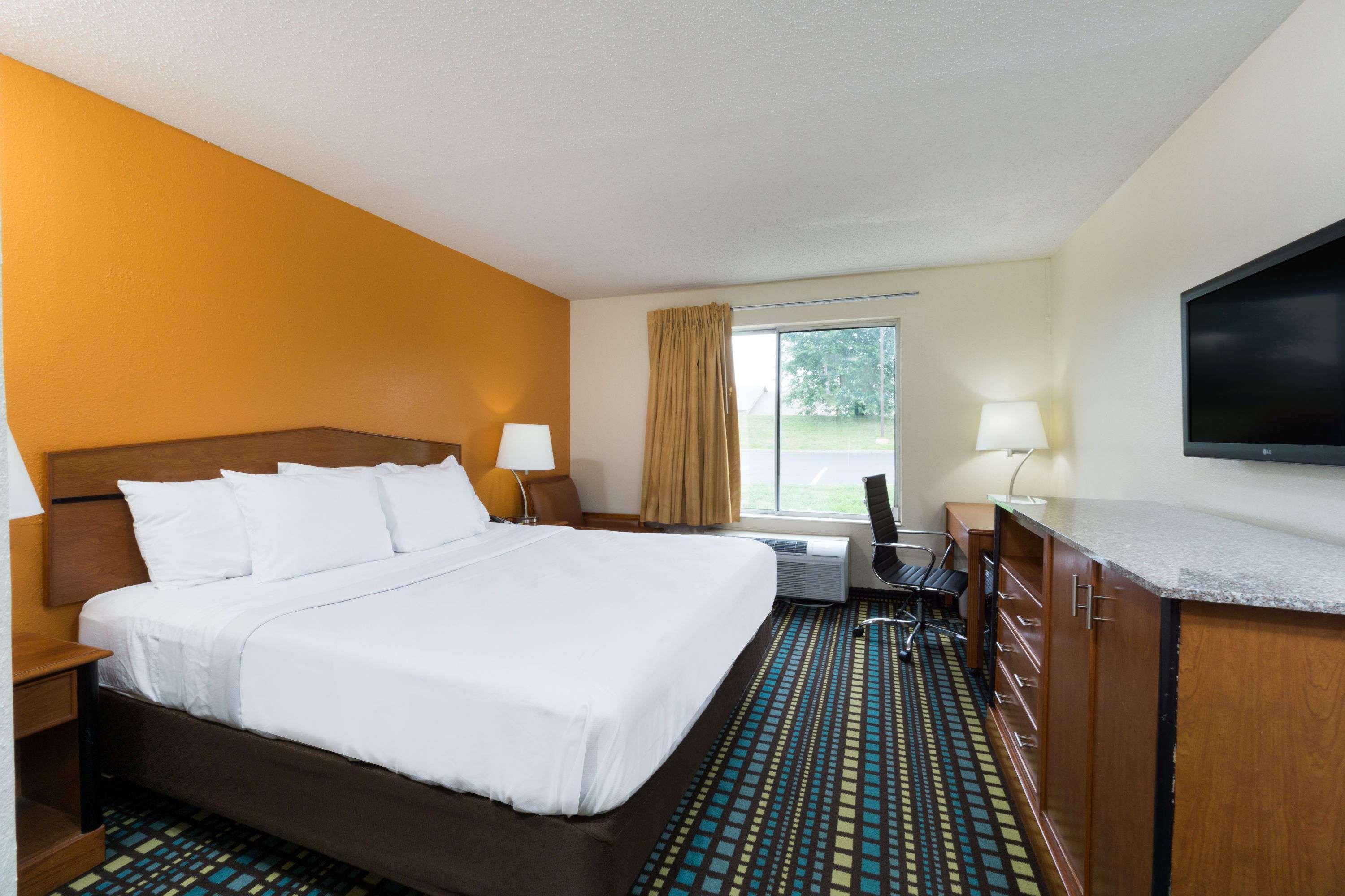 Days Inn By Wyndham Florence Cincinnati Area Exterior foto