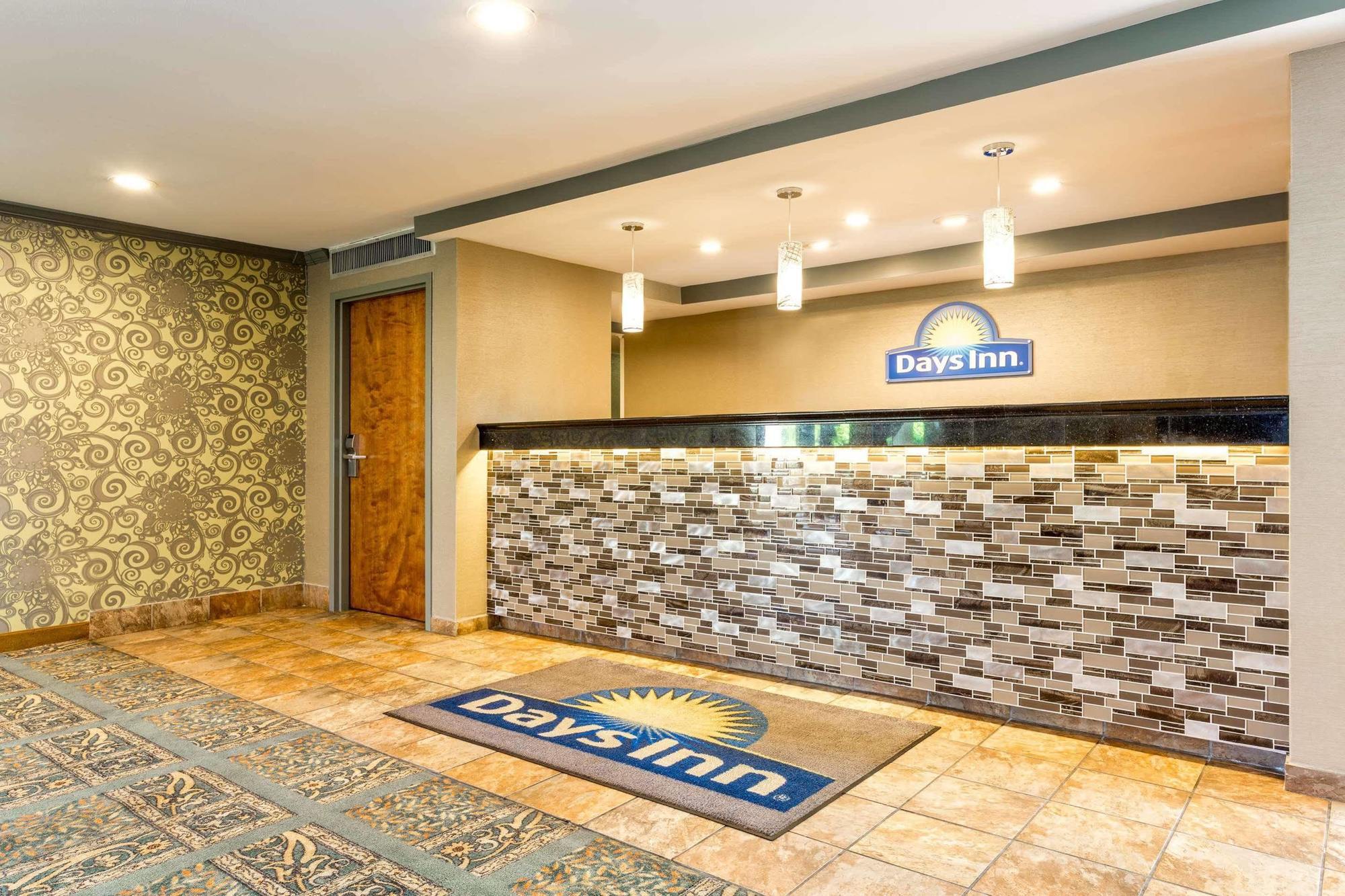 Days Inn By Wyndham Florence Cincinnati Area Exterior foto